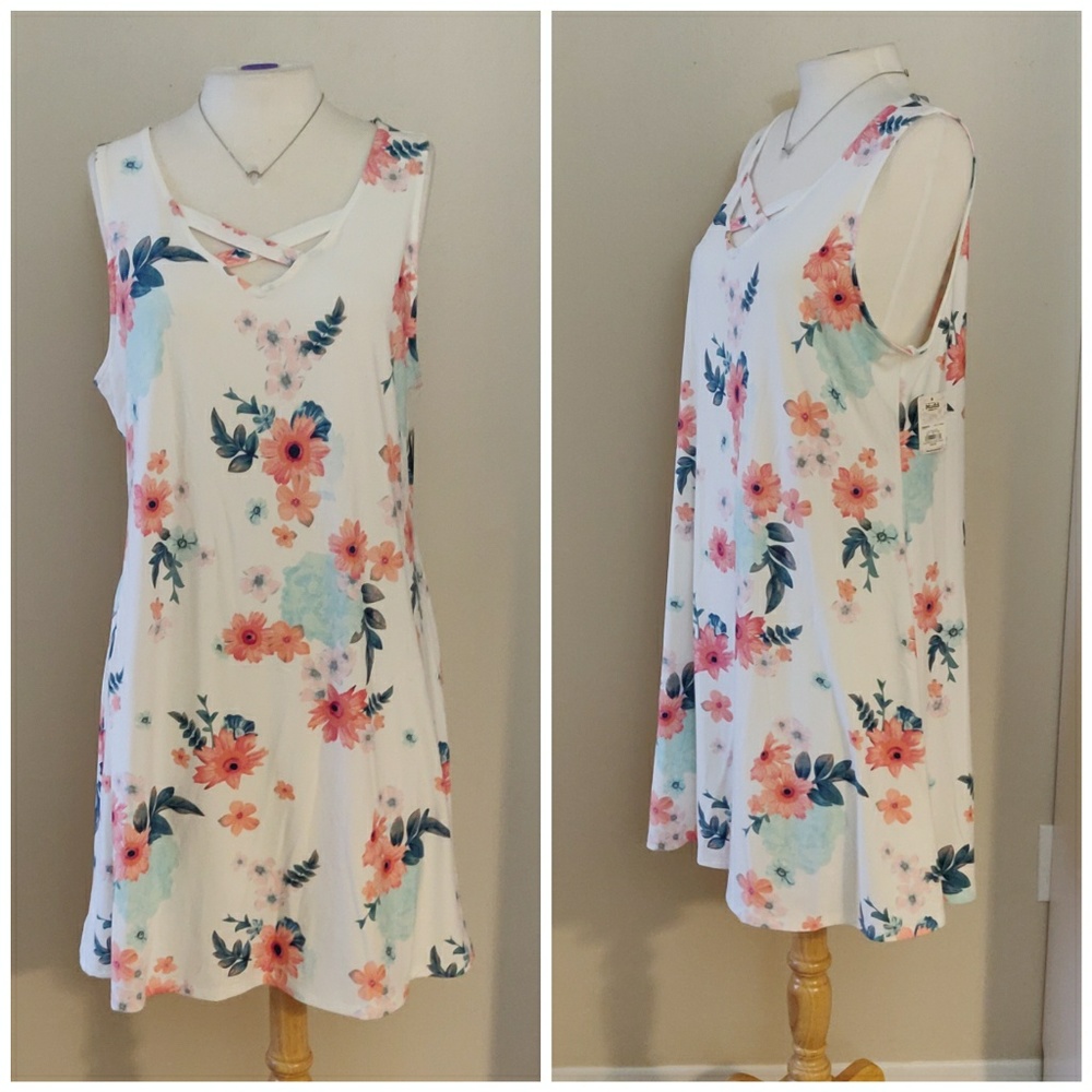 Mudd | NWT Soft Sleeveless White Floral Dress